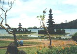 Temple at Danau Bratan